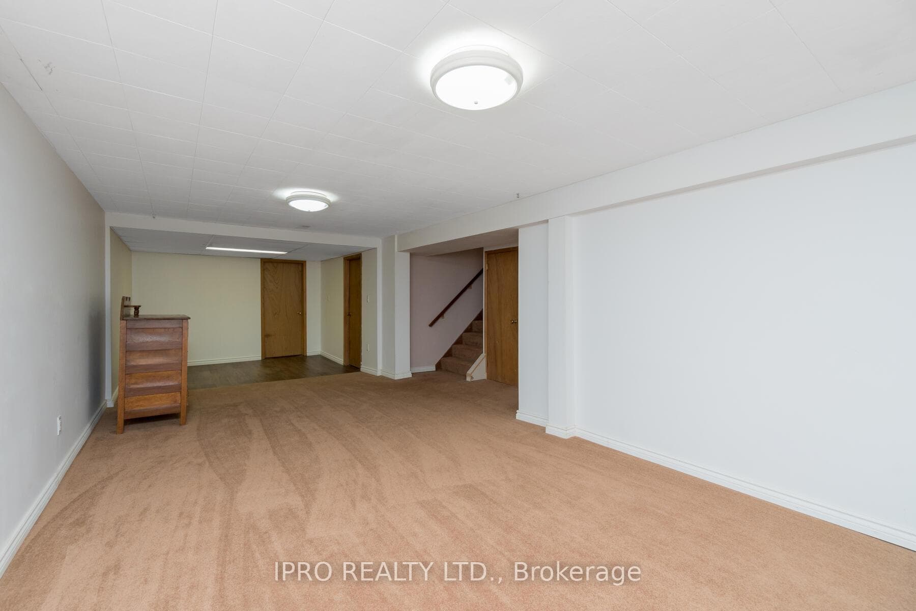 5369 Spruce Avenue photo 23