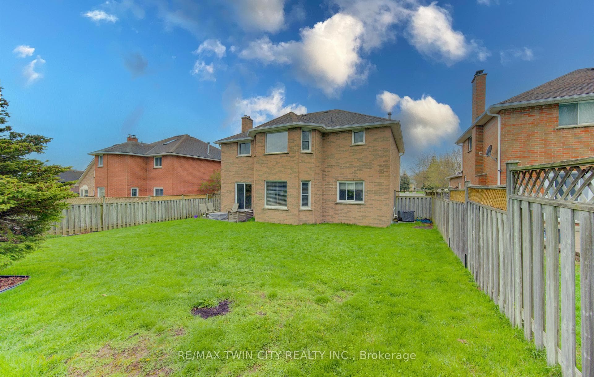 159 Burnett Avenue photo 35
