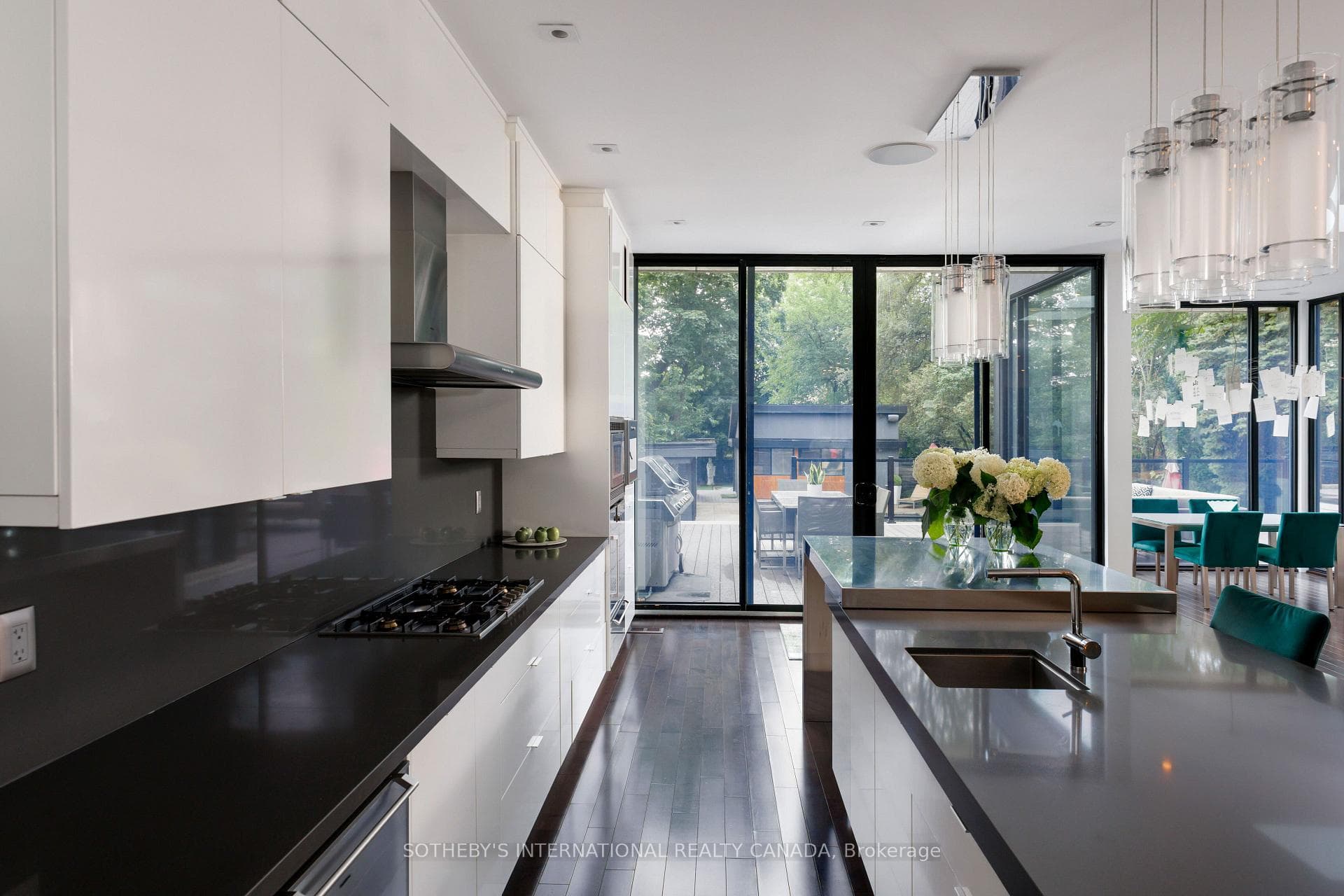 5 Hartfield Road photo 6