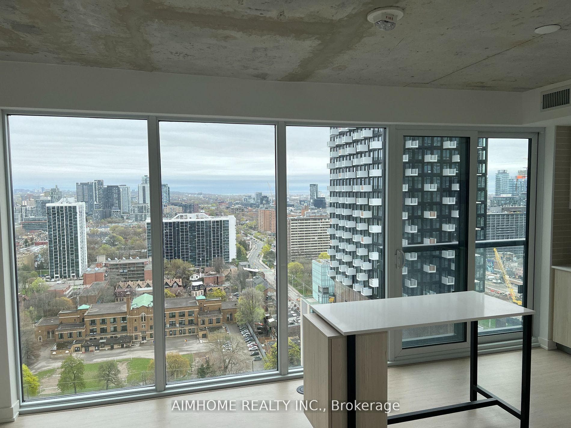65 Mutual Street Unit 2509 photo 3