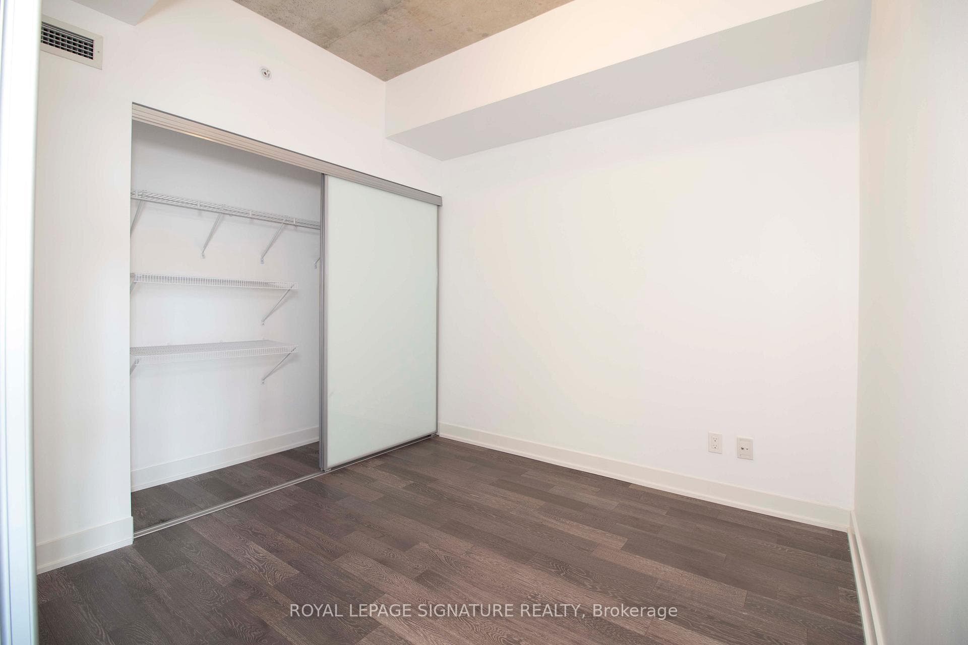 1190 Dundas Street Unit 1004 photo 17
