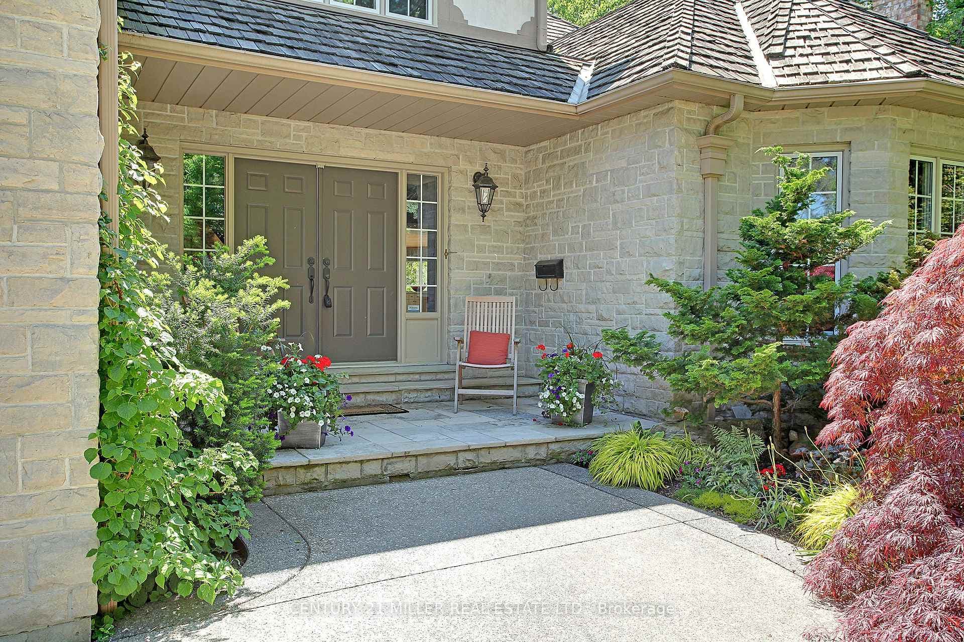 238 Elton Park Road photo 8