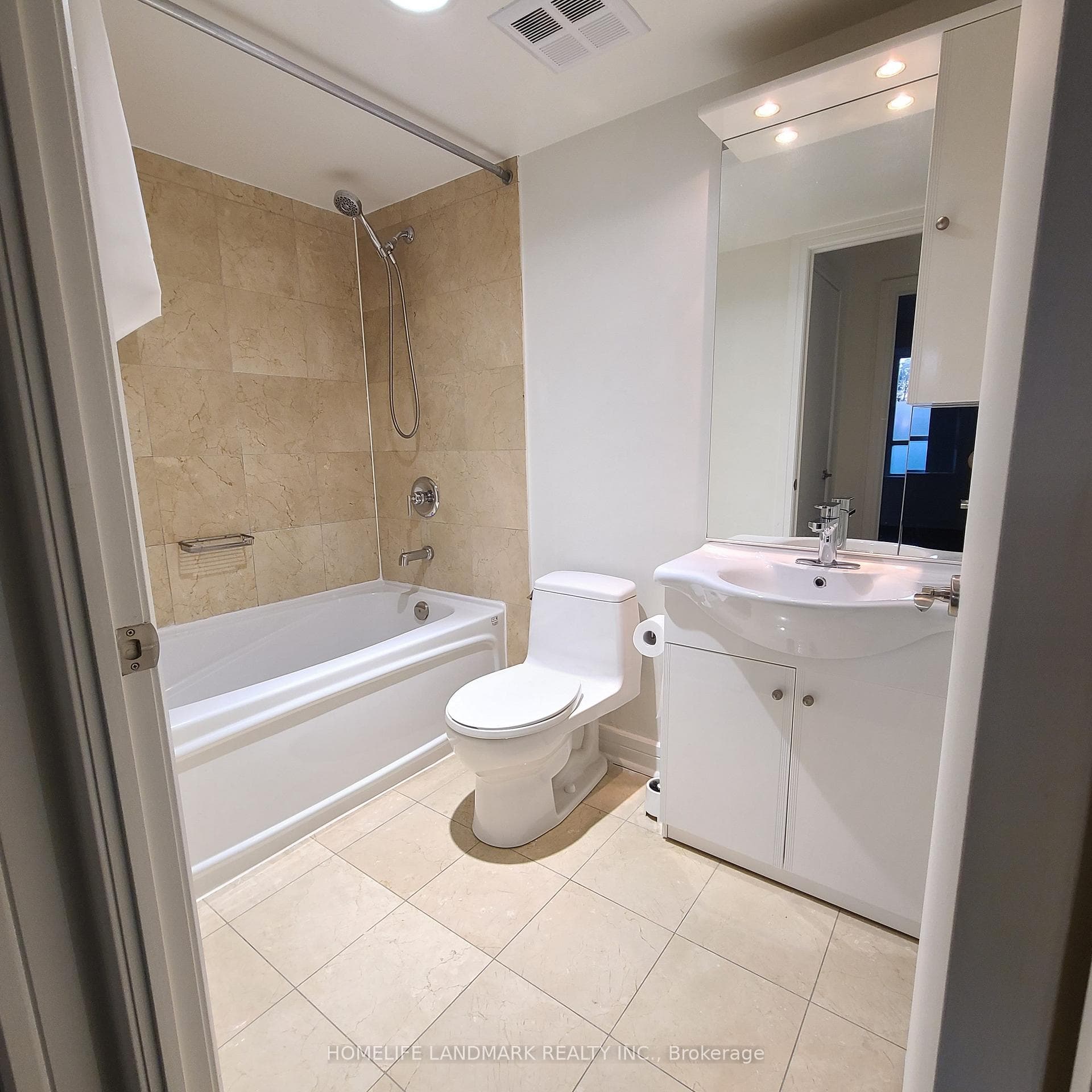 18 Harrison Garden Boulevard Unit 312 photo 4