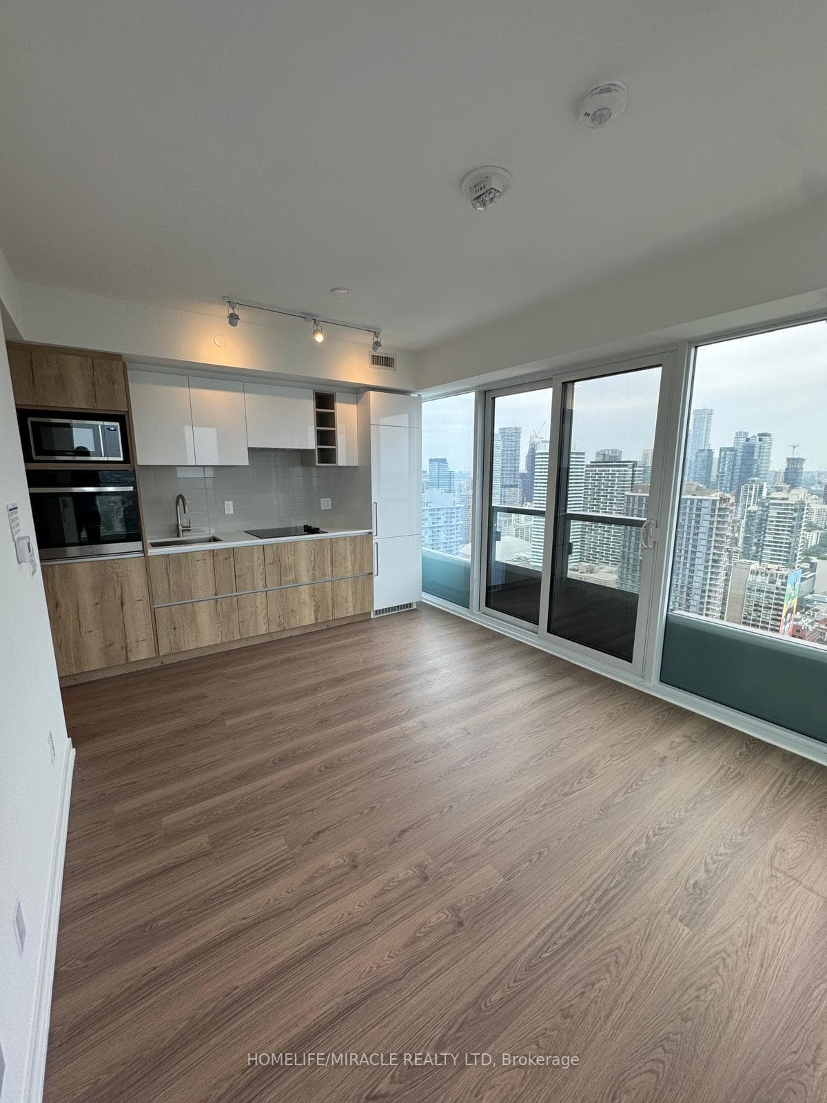 319 Jarvis Street Unit 4610 photo 3