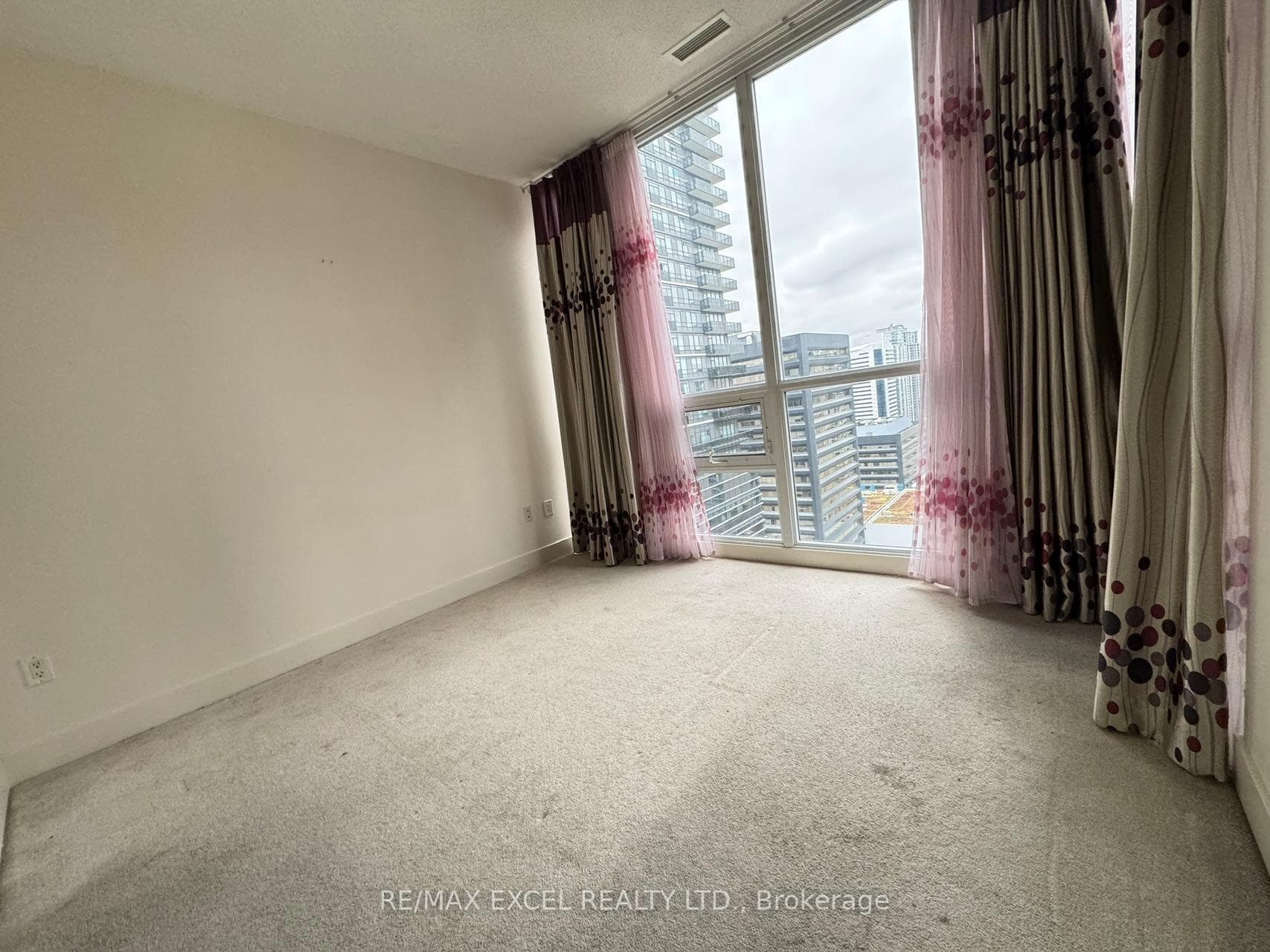 23 Sheppard Avenue Unit 2604 photo 10