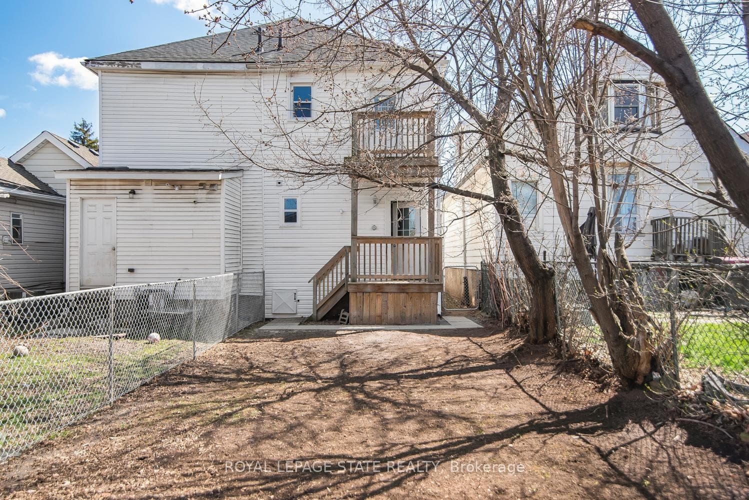 115 Robins Avenue photo 37