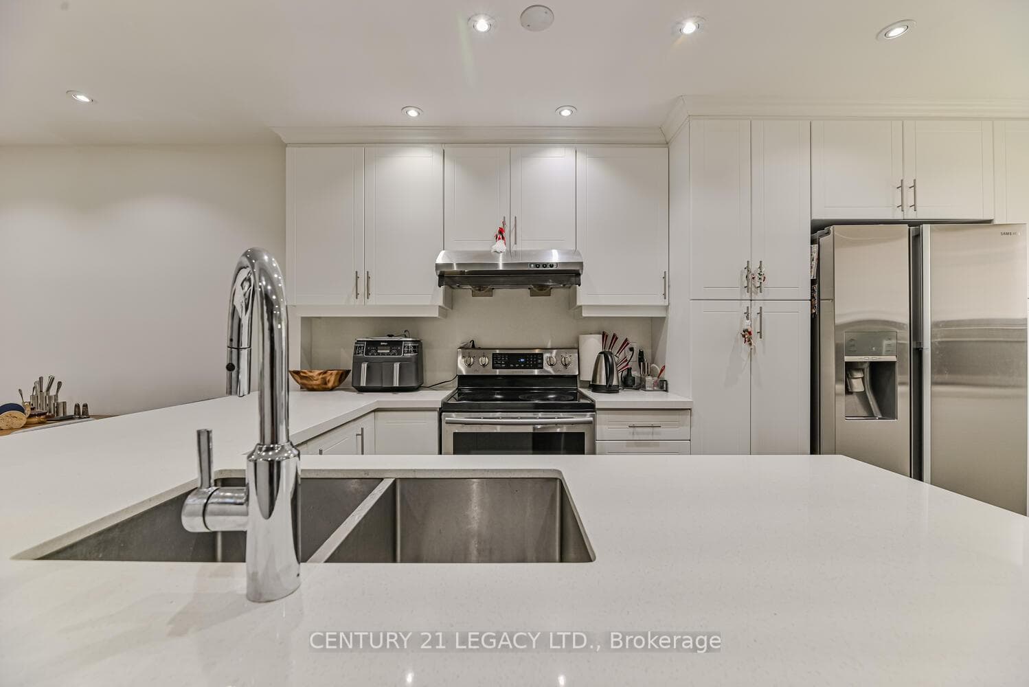 743 Steeles Avenue Unit 34 photo 6
