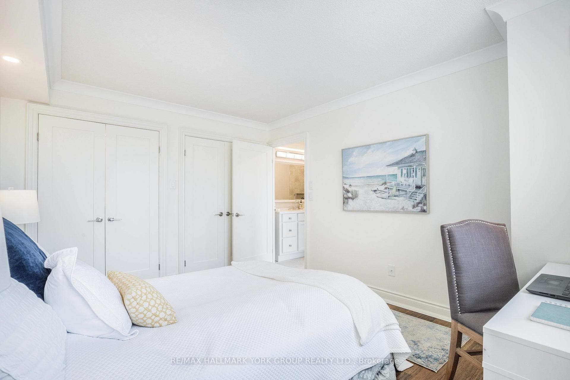 14924 Yonge Street Unit 205 photo 18