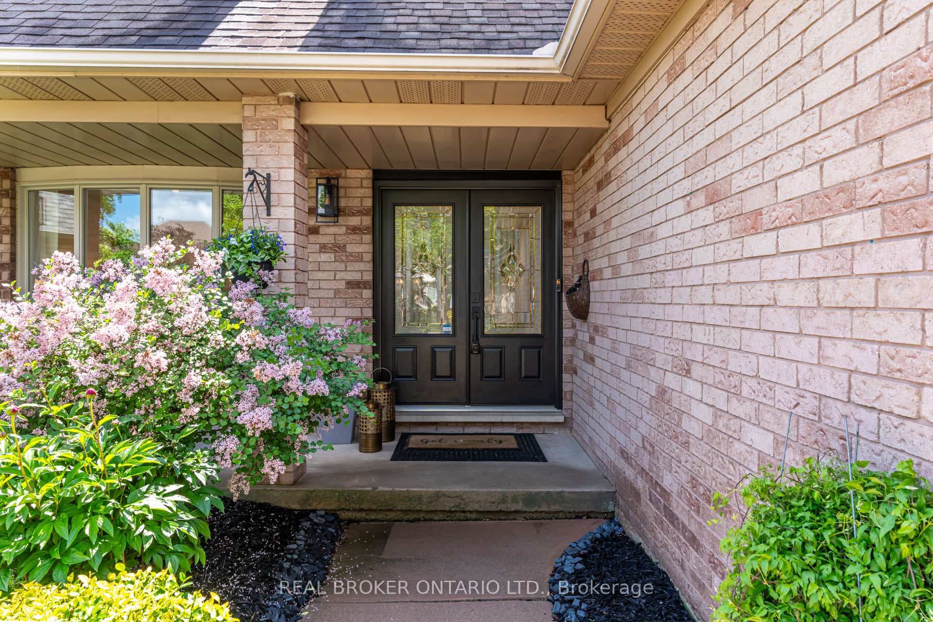 2054 Pelee Boulevard photo 3