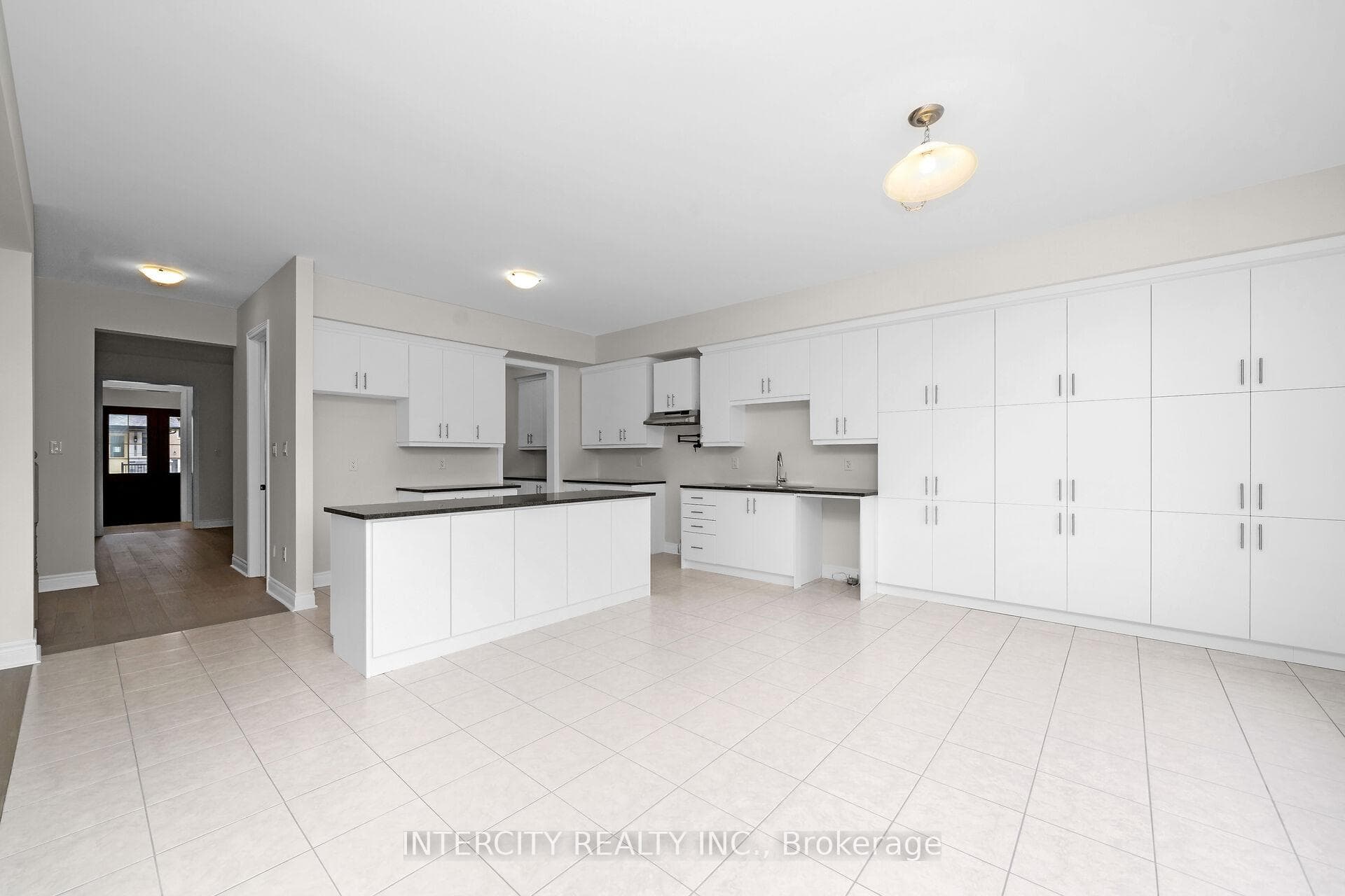 24 Keyworth Crescent photo 8