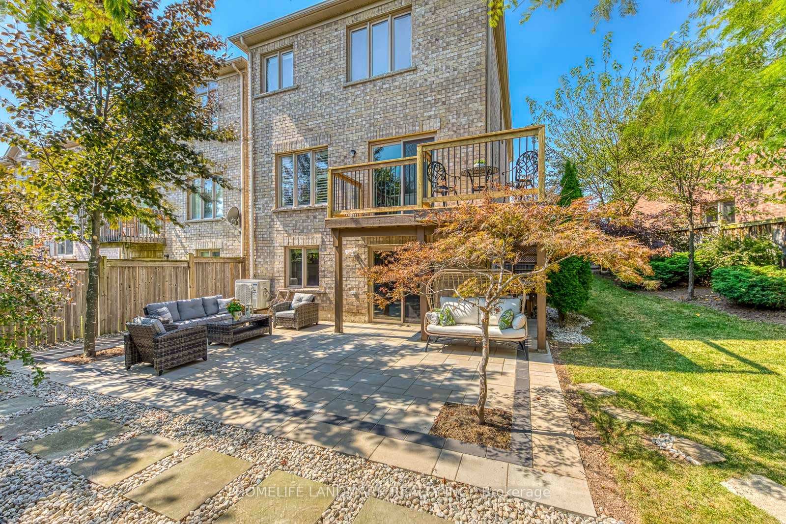 416 Spring Blossom Crescent photo 35