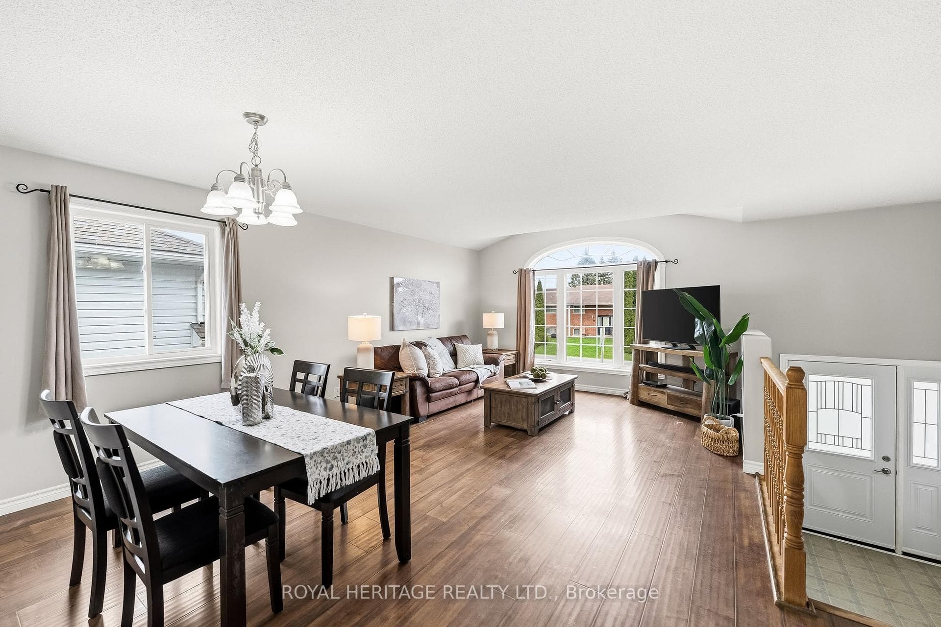 102 Raglan Street photo 9