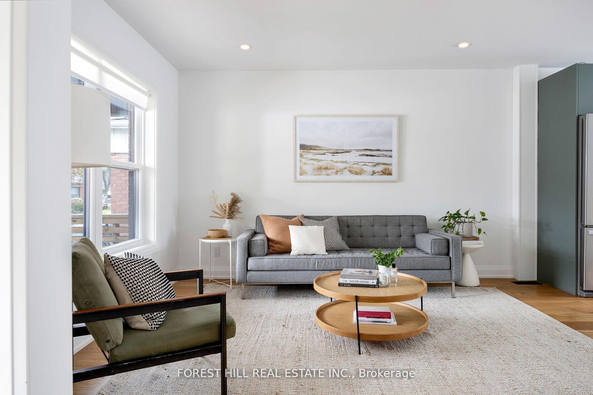 87 Graham Avenue photo 9