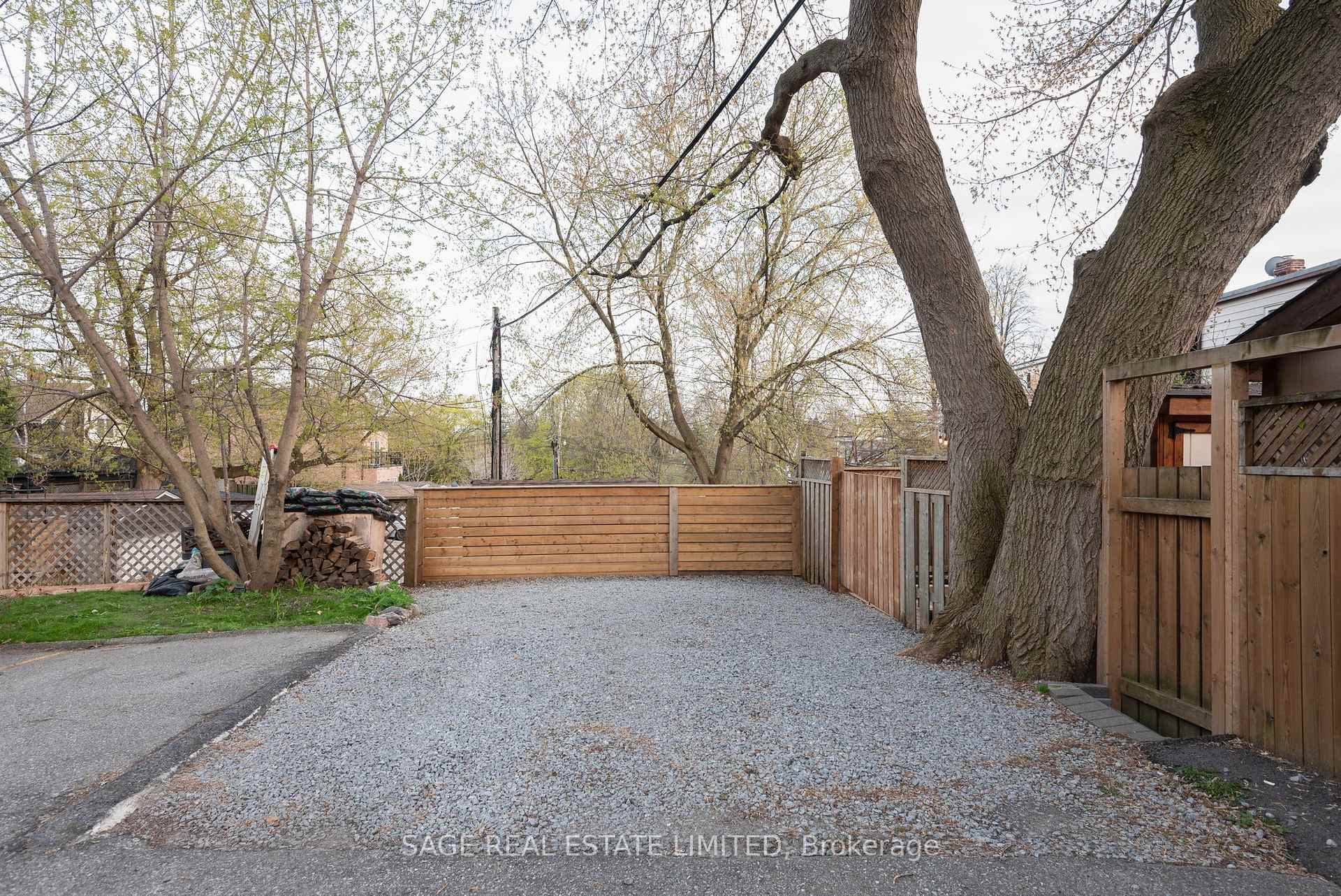31 Glenmore Road photo 50