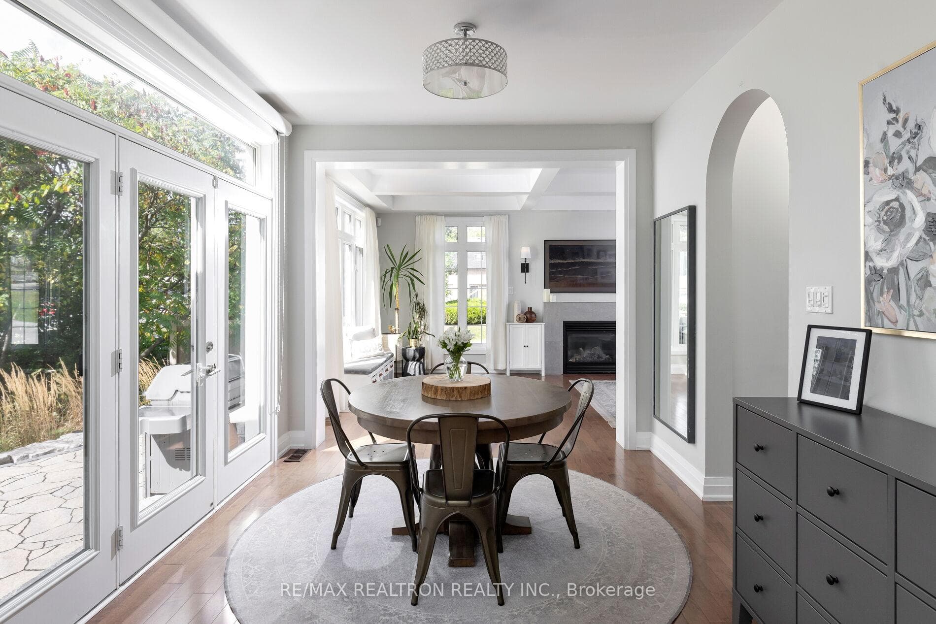 138 Roxborough Road photo 16