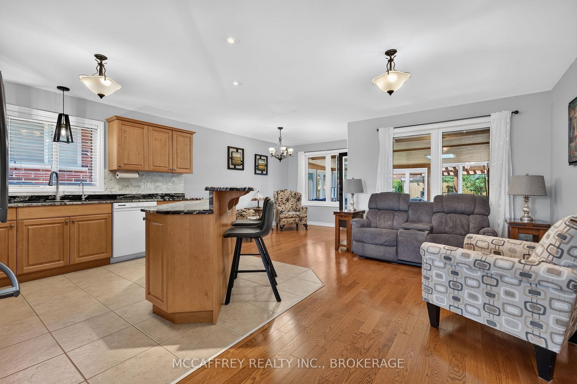 9 Hartwood Crescent photo 12