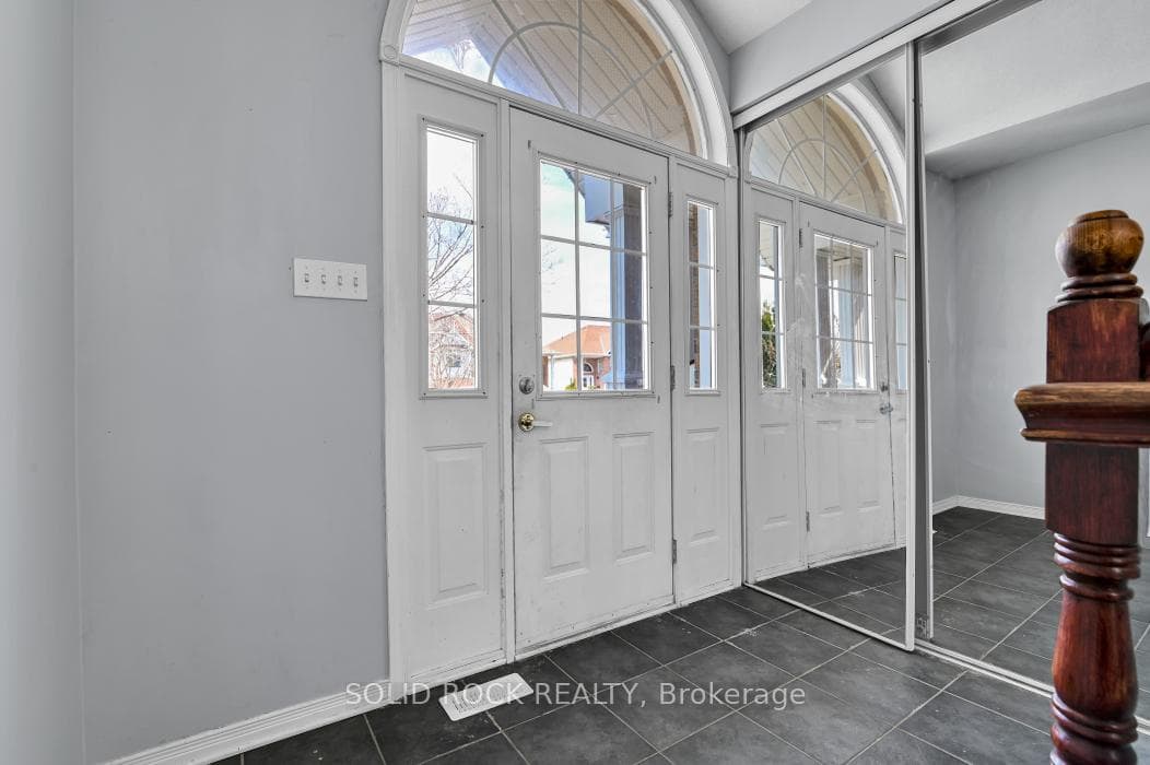 33 Boulder Way photo 3