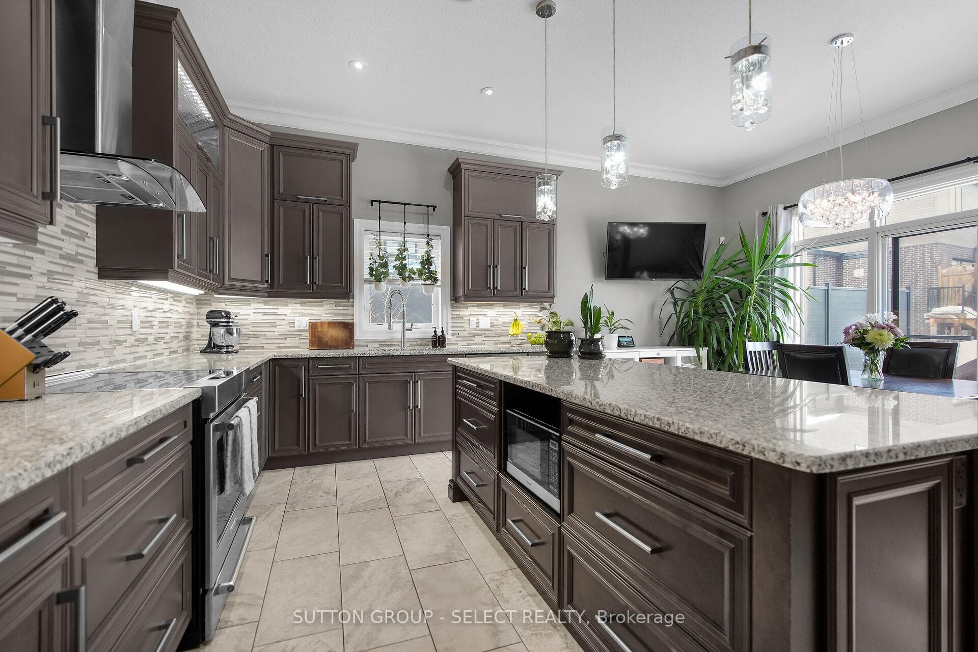 1322 Cranbrook Road photo 14