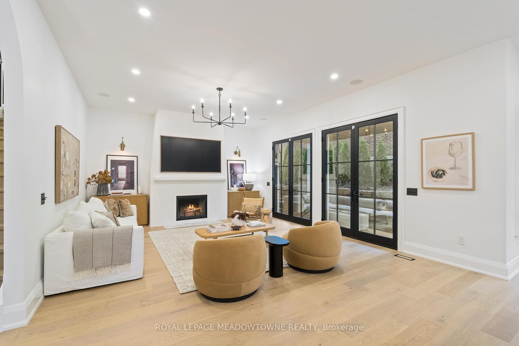 166 Mill Street photo 5