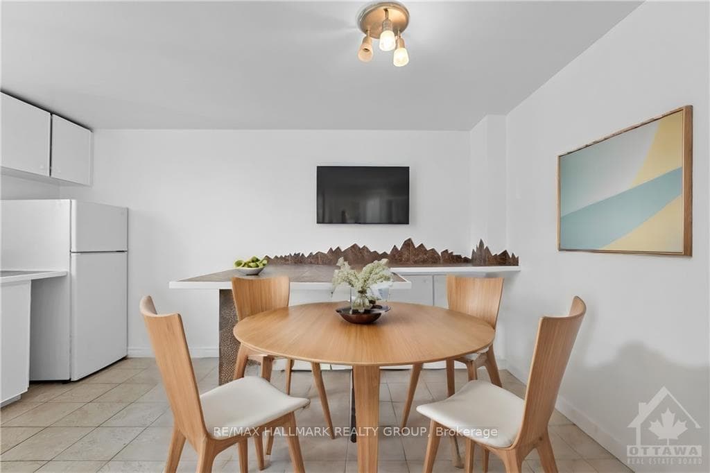 1474 HEATHERINGTON Road Unit C photo 8