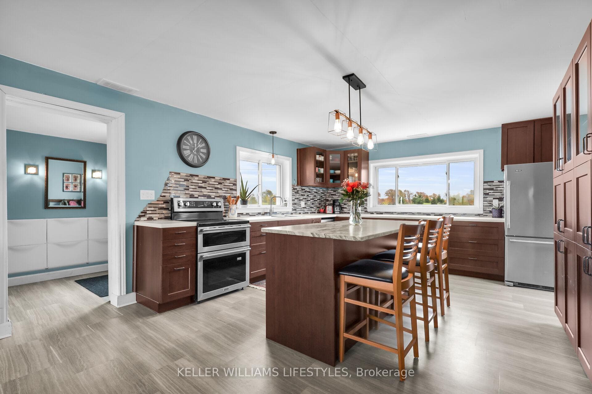 2624 Hamilton Road photo 8