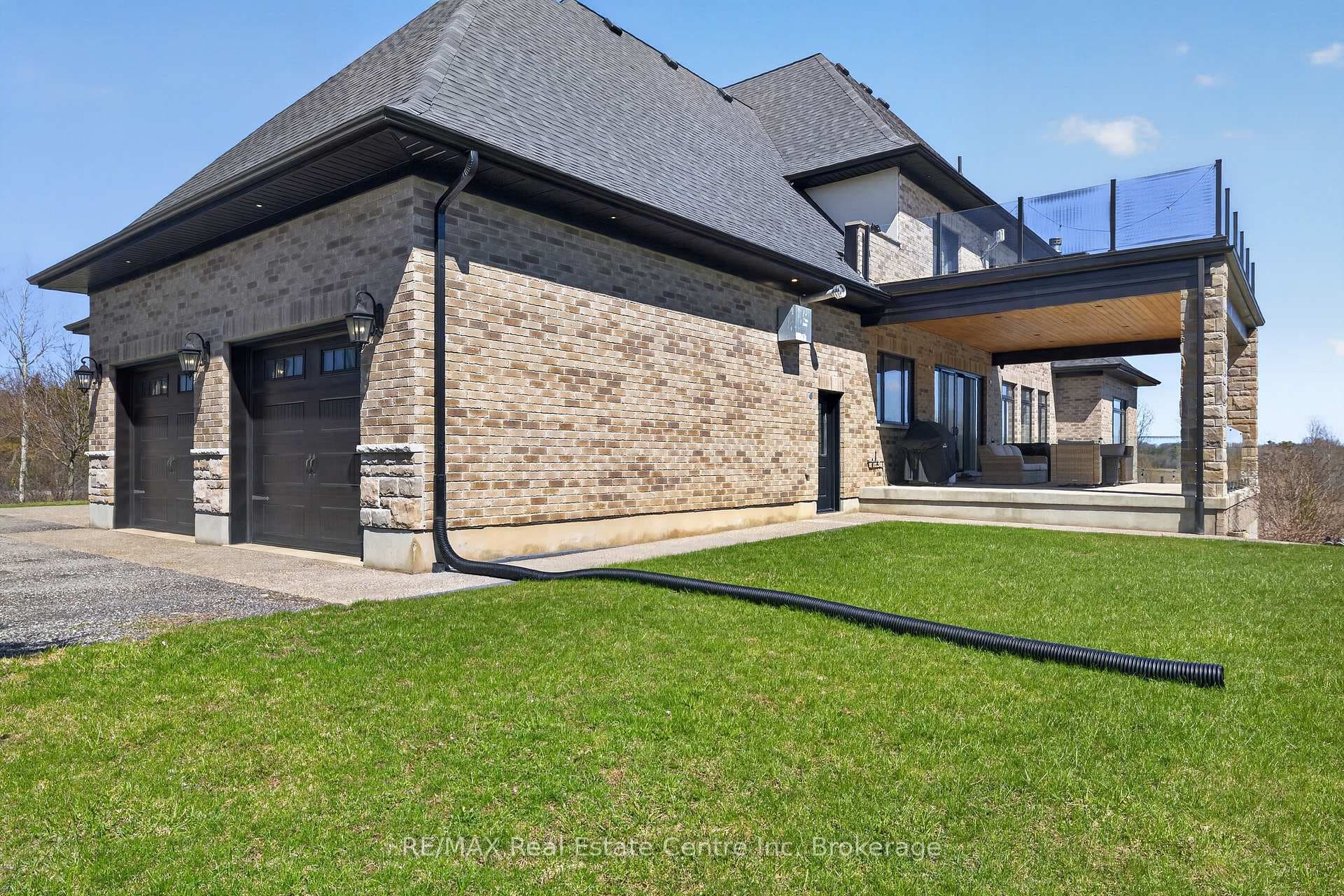 7645 Maltby Road photo 45