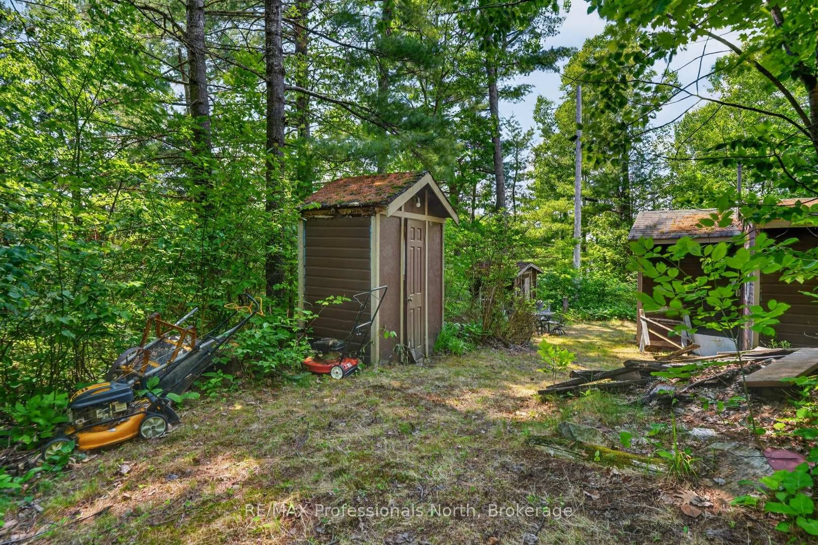 1032 Gazebo Lane photo 25