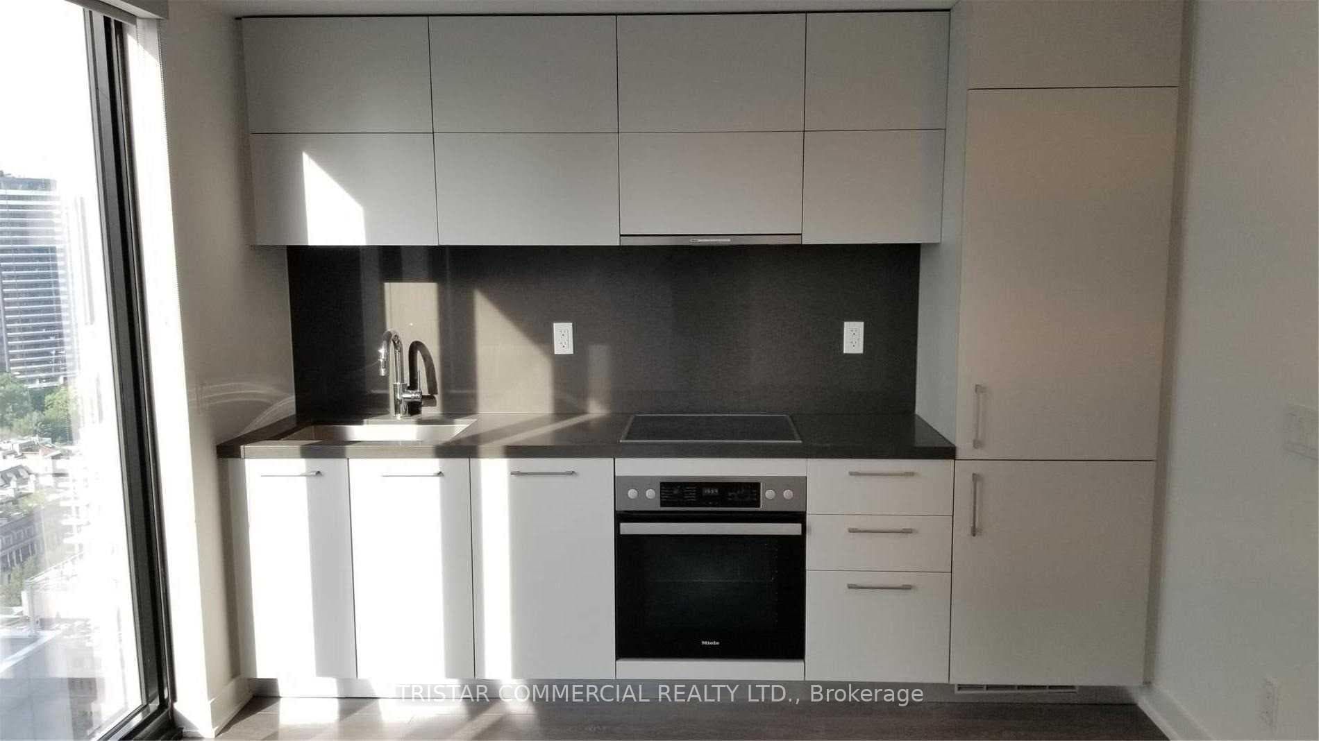 188 Cumberland Street Unit 2301 photo 4