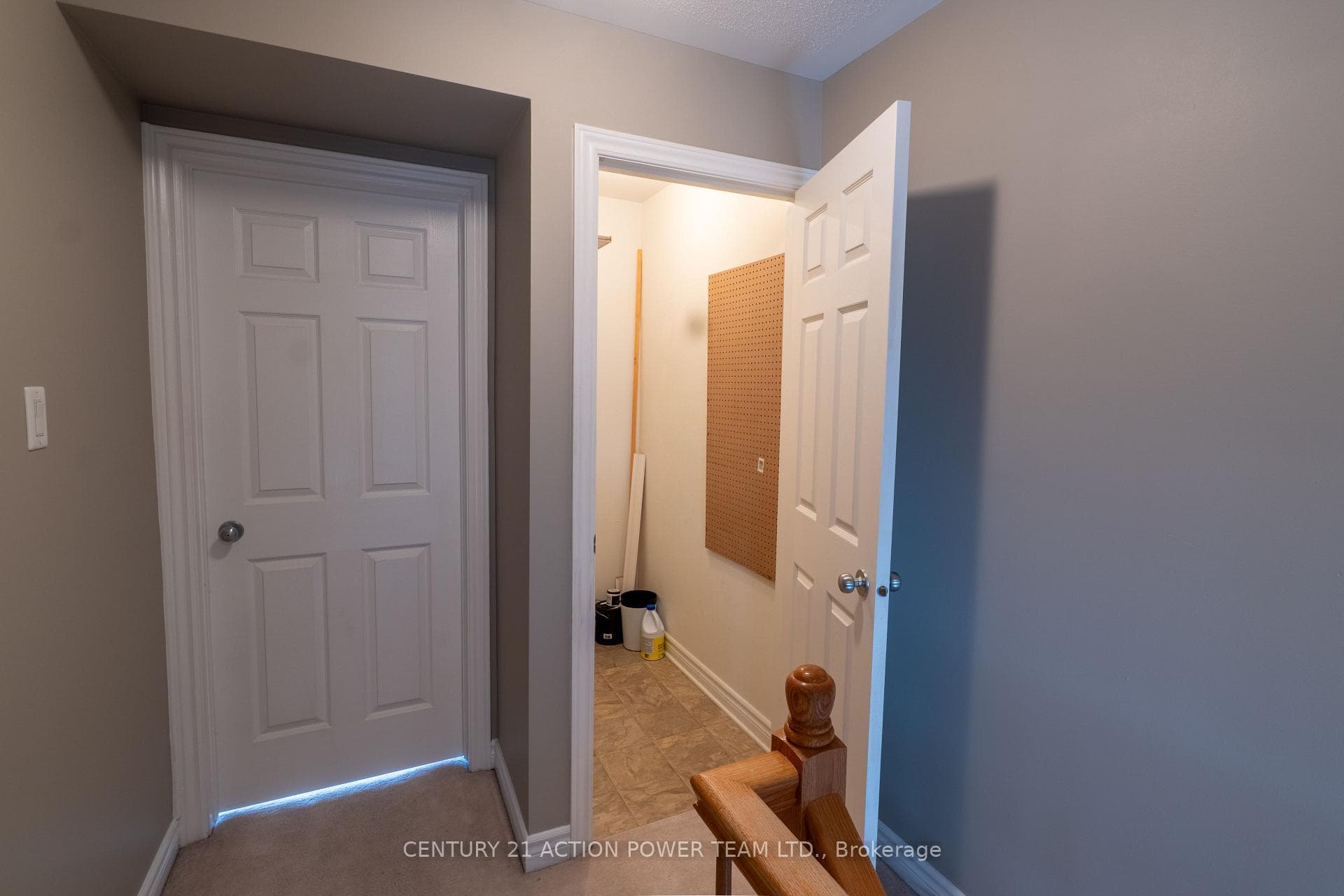 574 Lakeridge Drive Unit 18 photo 12