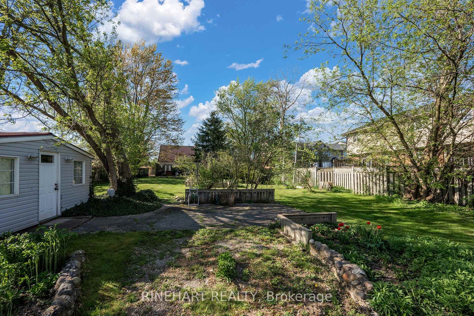 1129 Sunningdale Road photo 30