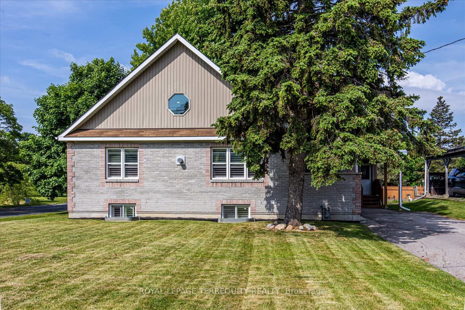 72 Hiley Avenue photo 3