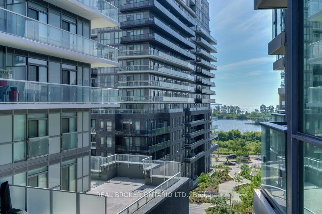 Balcony Vie