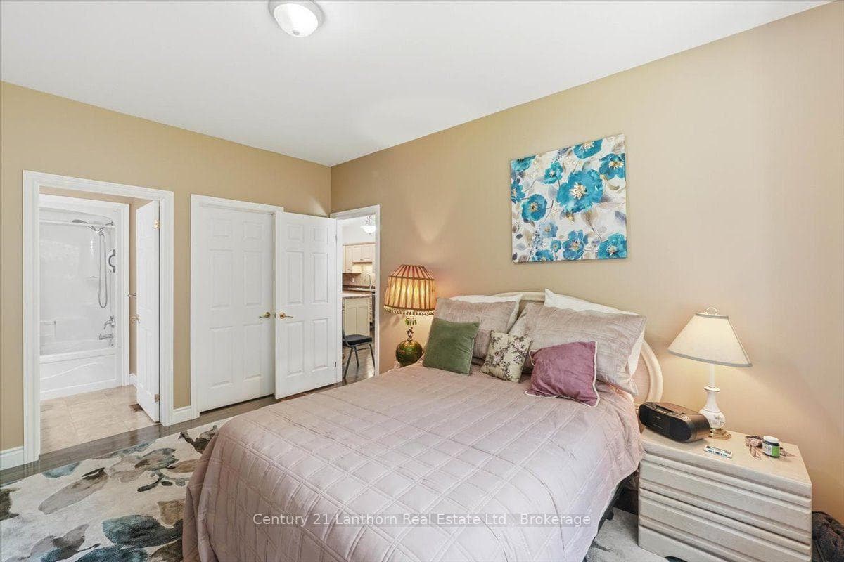 17 Richardson Lane photo 14