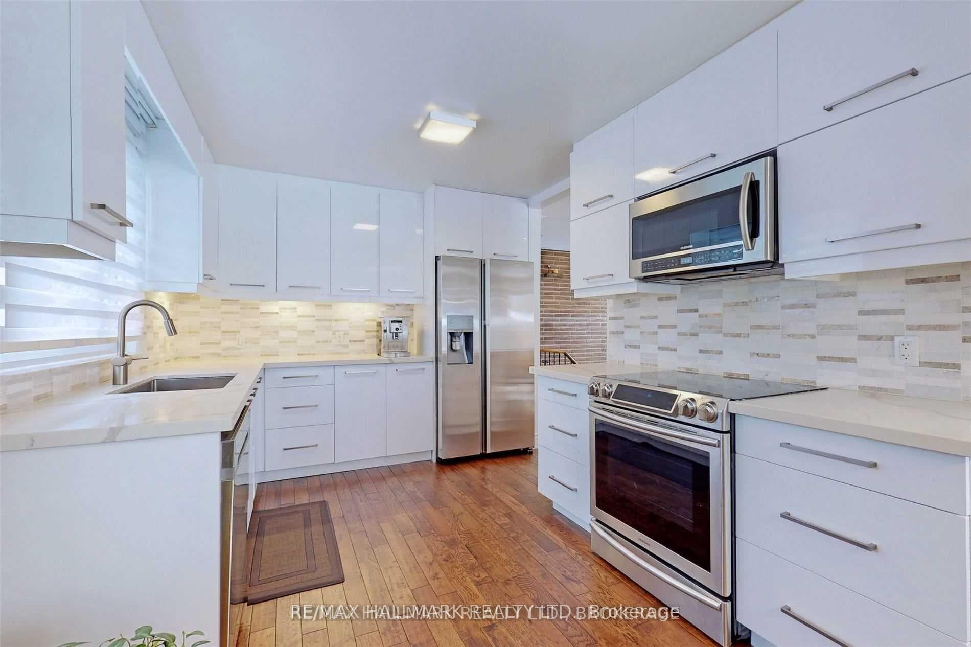 36 Willamere Drive photo 13