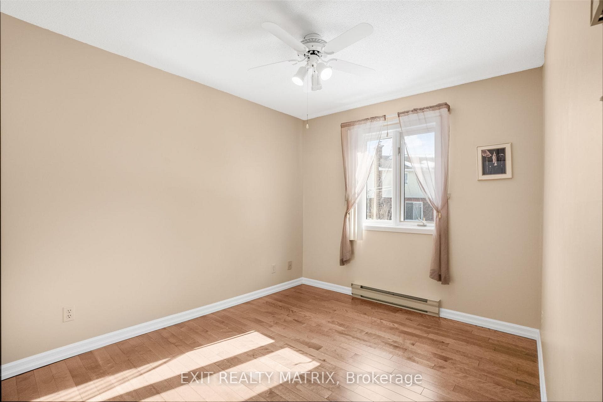 621 Albert Street photo 19