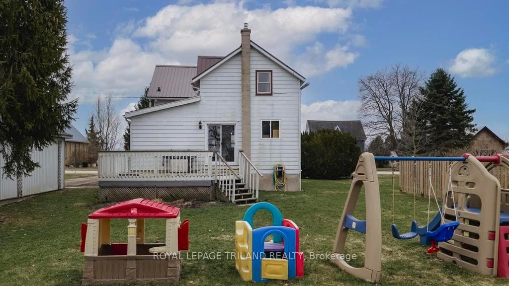 36032 Greenway Road photo 9