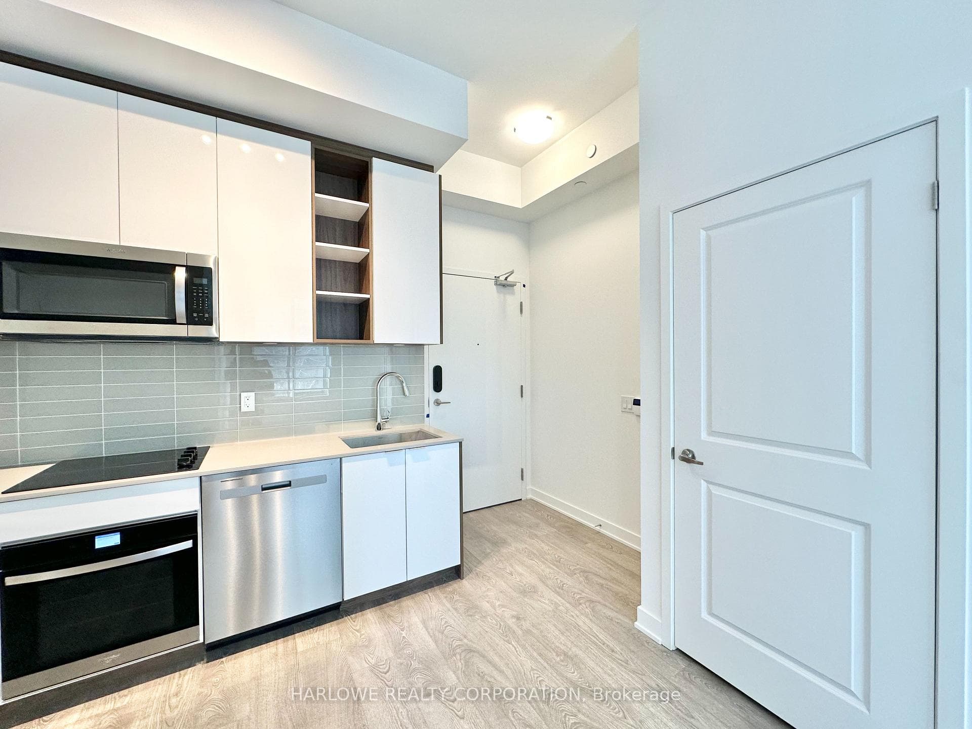 543 Richmond Street Unit 212 photo 4