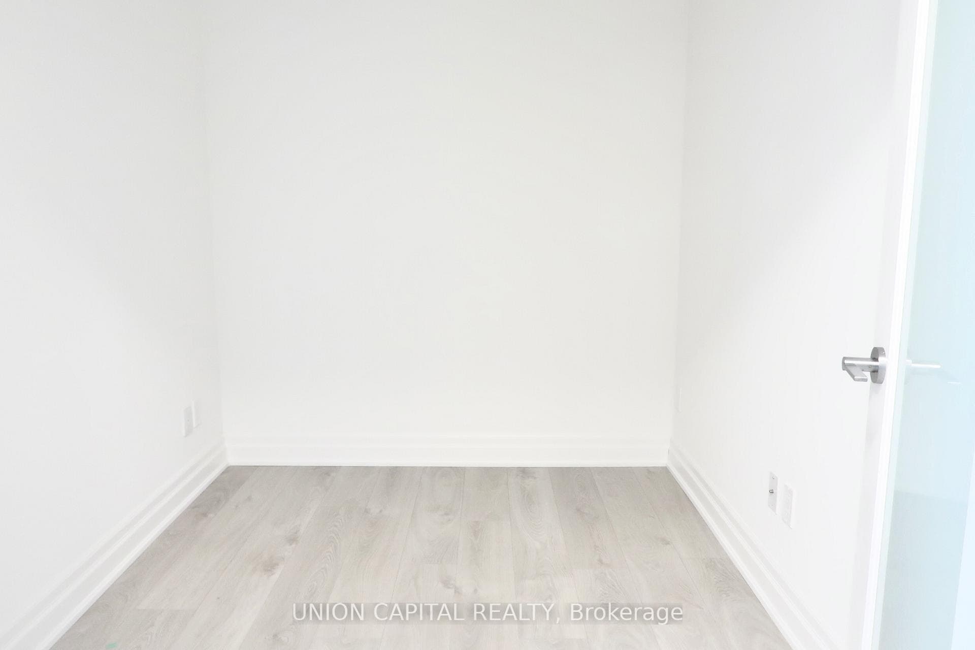 10 Rouge Valley Drive Unit 418 photo 3