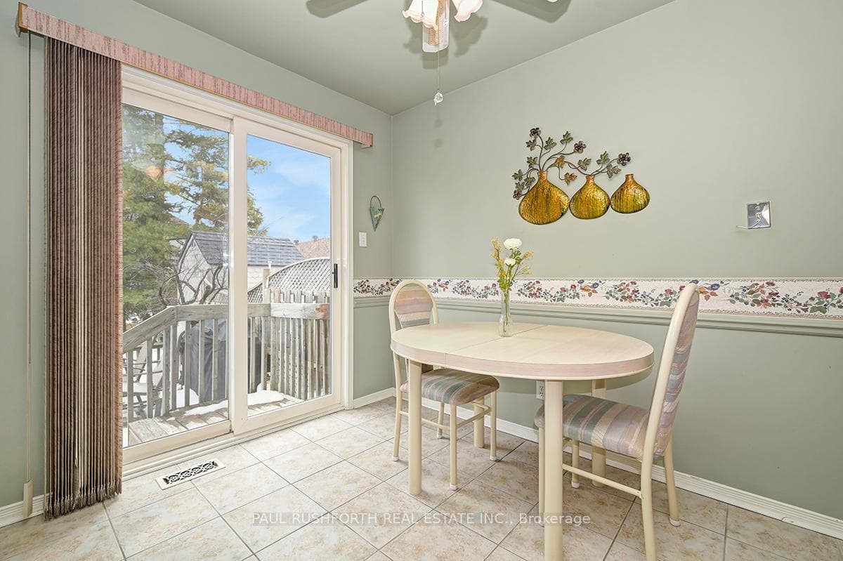 44 Springcreek Crescent photo 13