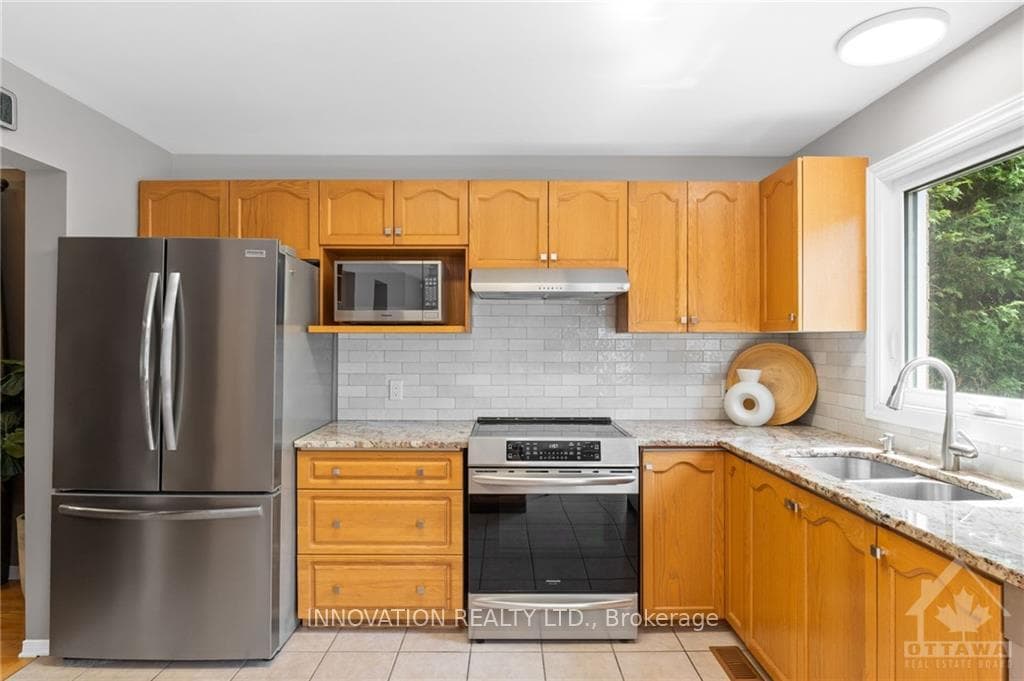 81 HANSEN Avenue photo 8