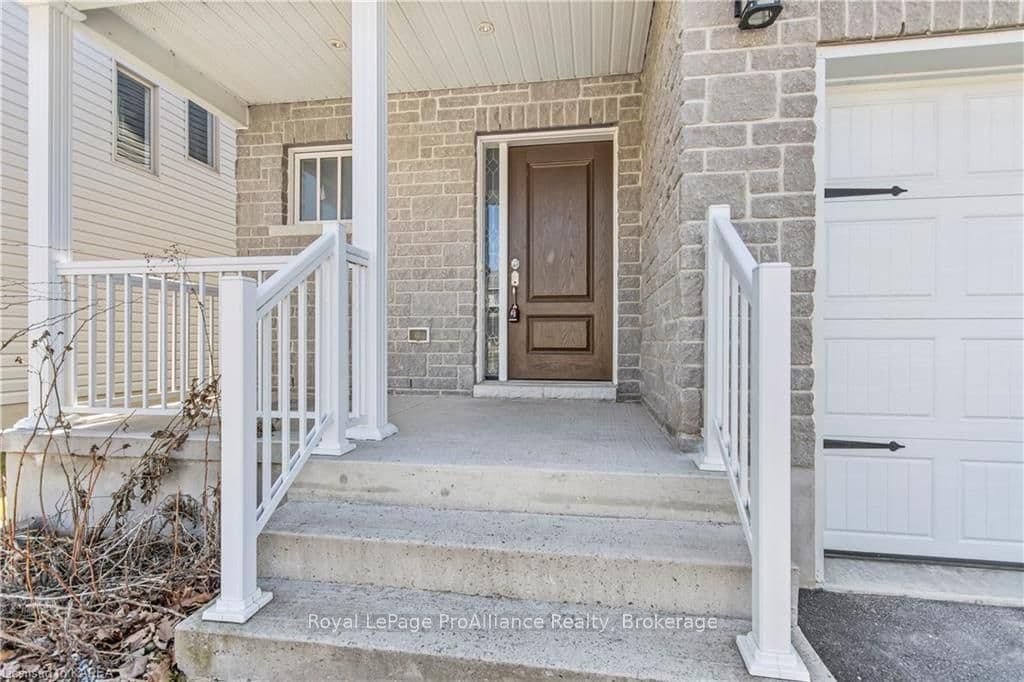1717 REGINALD BART Drive photo 3