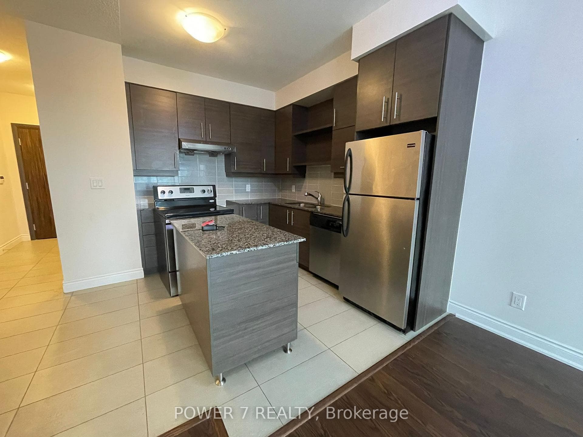 277 South Park Road Unit 703 photo 1