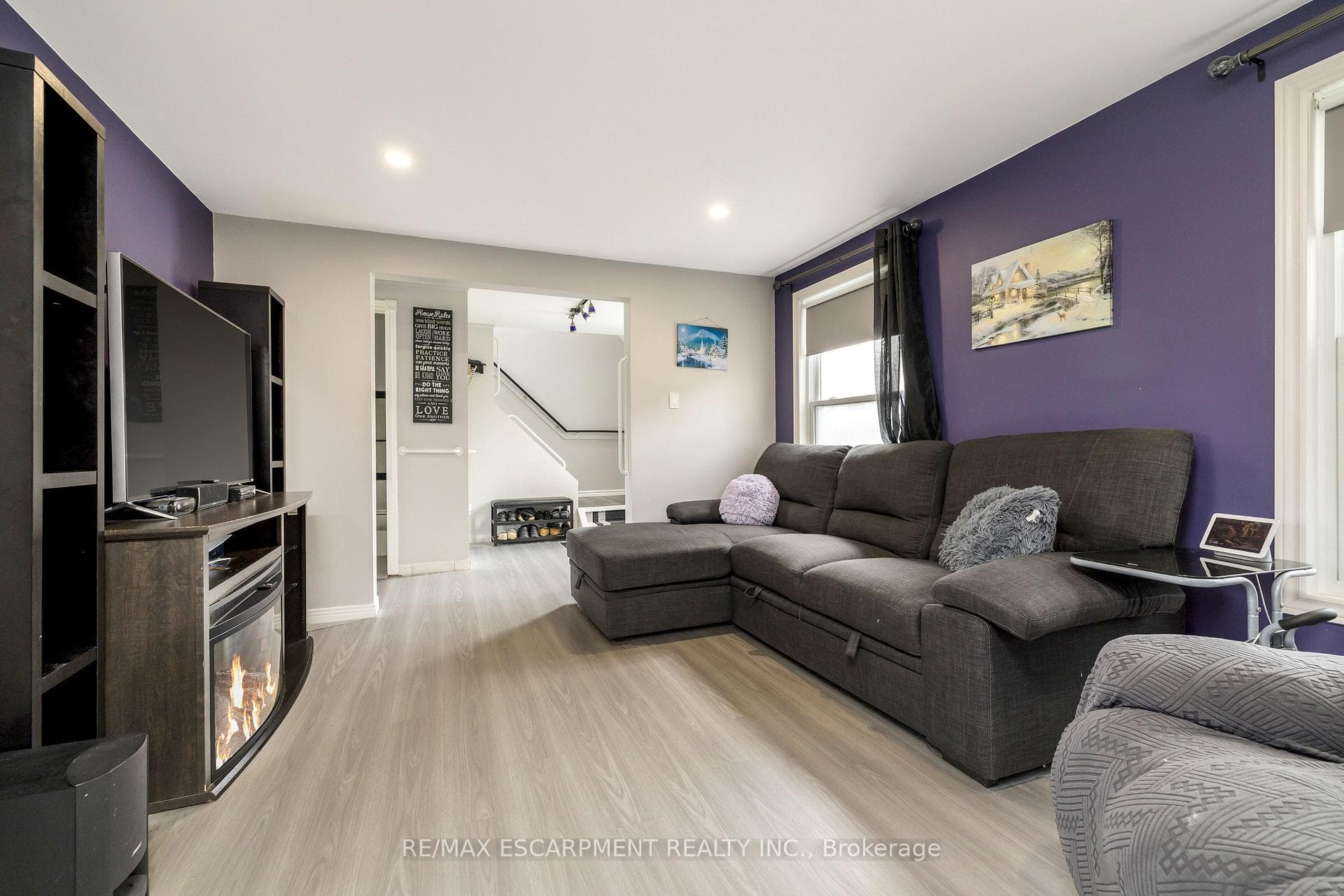 332 Imperial Road photo 7