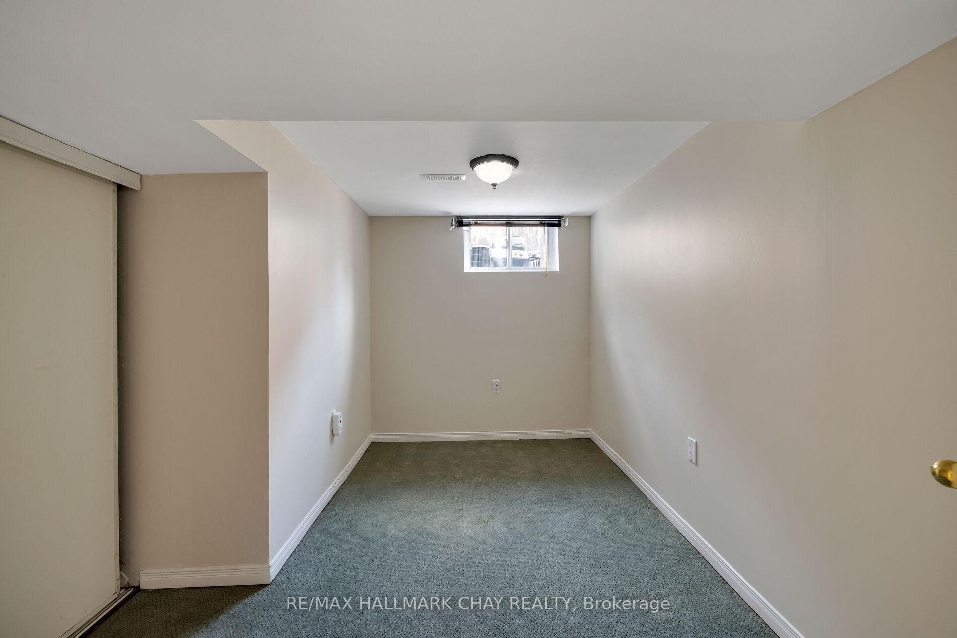 239 Ellington Drive photo 44
