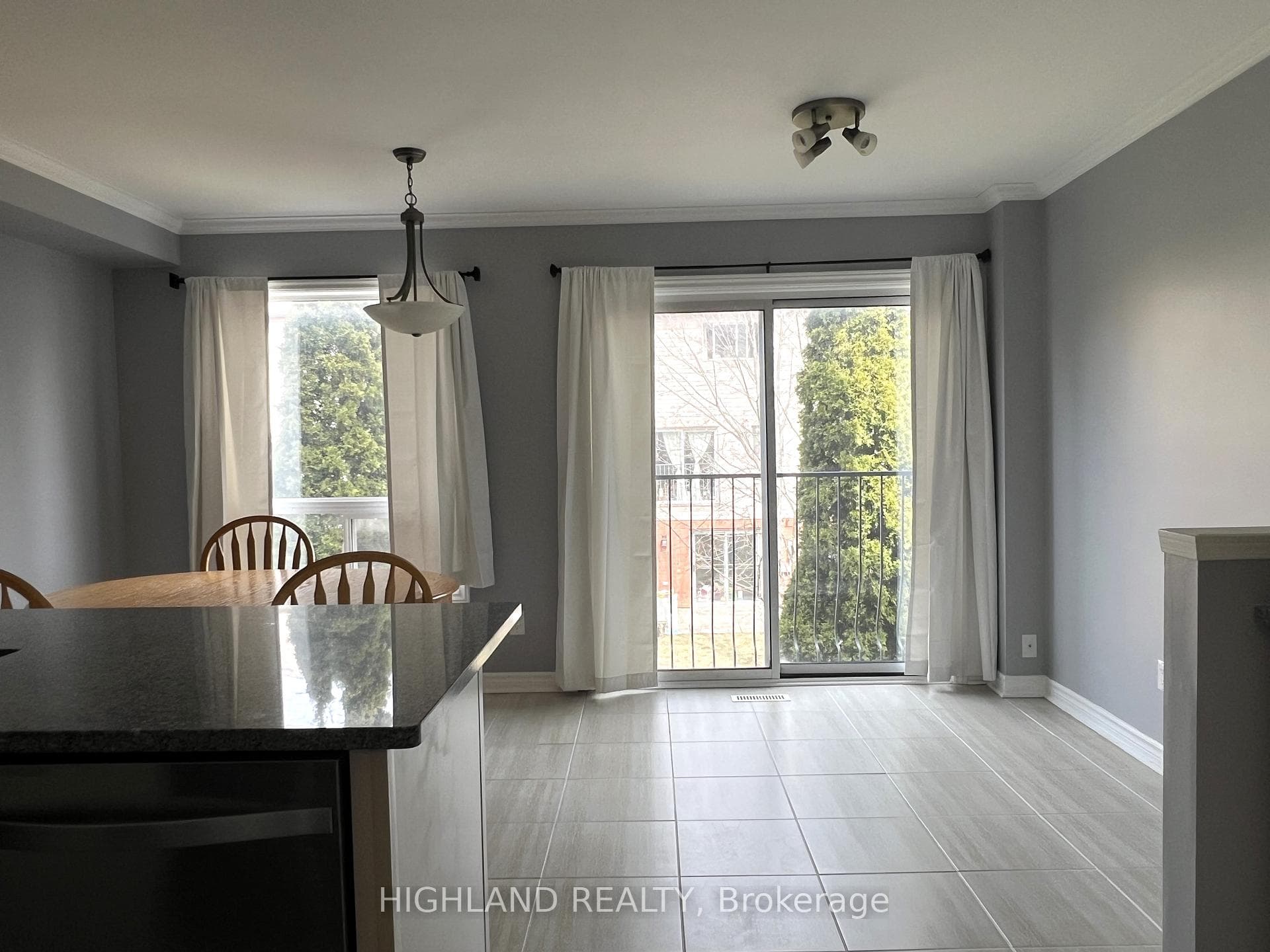 5030 Heatherleigh Avenue Unit 88 photo 9