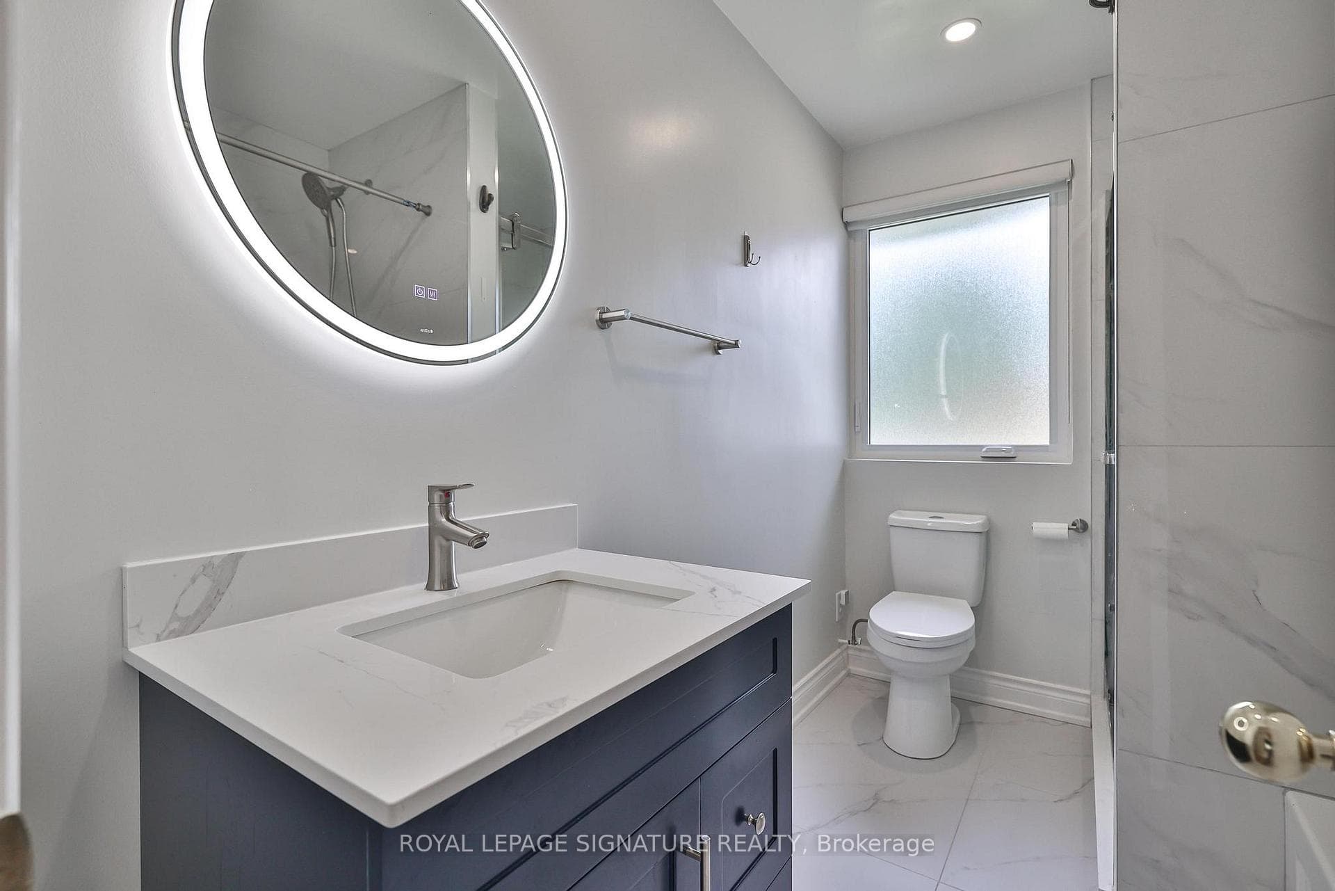 89 Thistle Down Blvd Renovated bath
