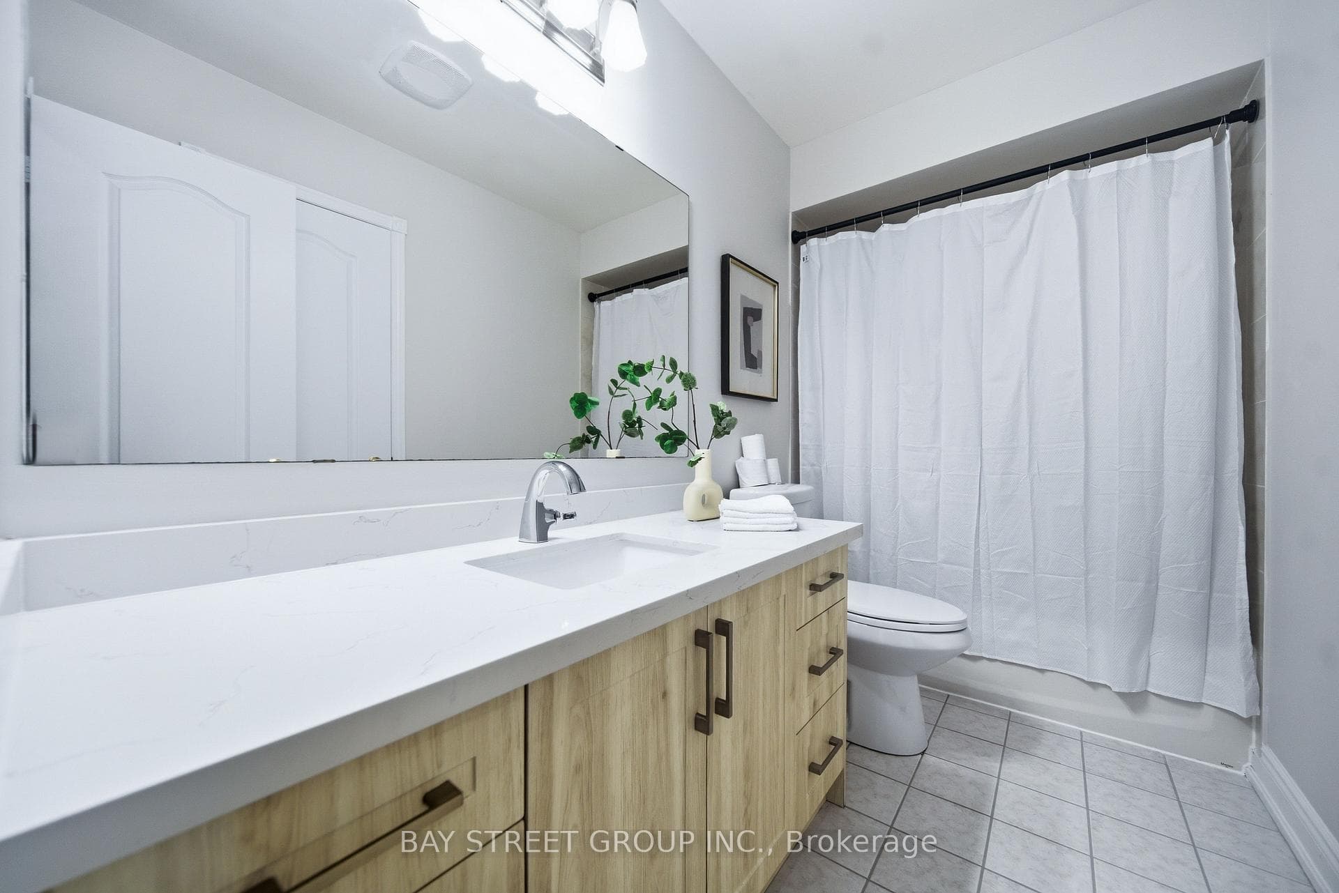 48 HEARTLEAF Crescent photo 28