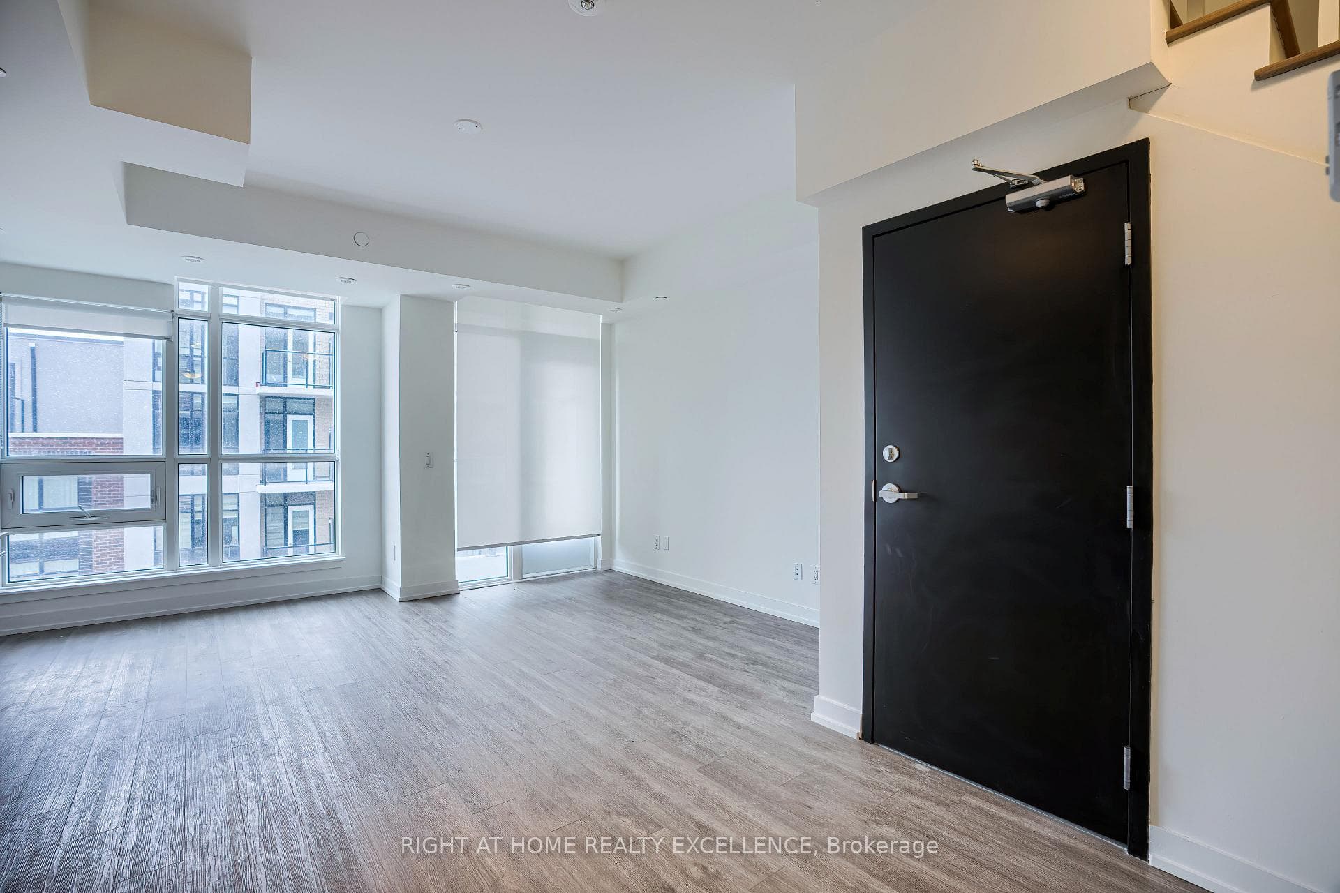 861 Sheppard Avenue Unit 2 photo 5