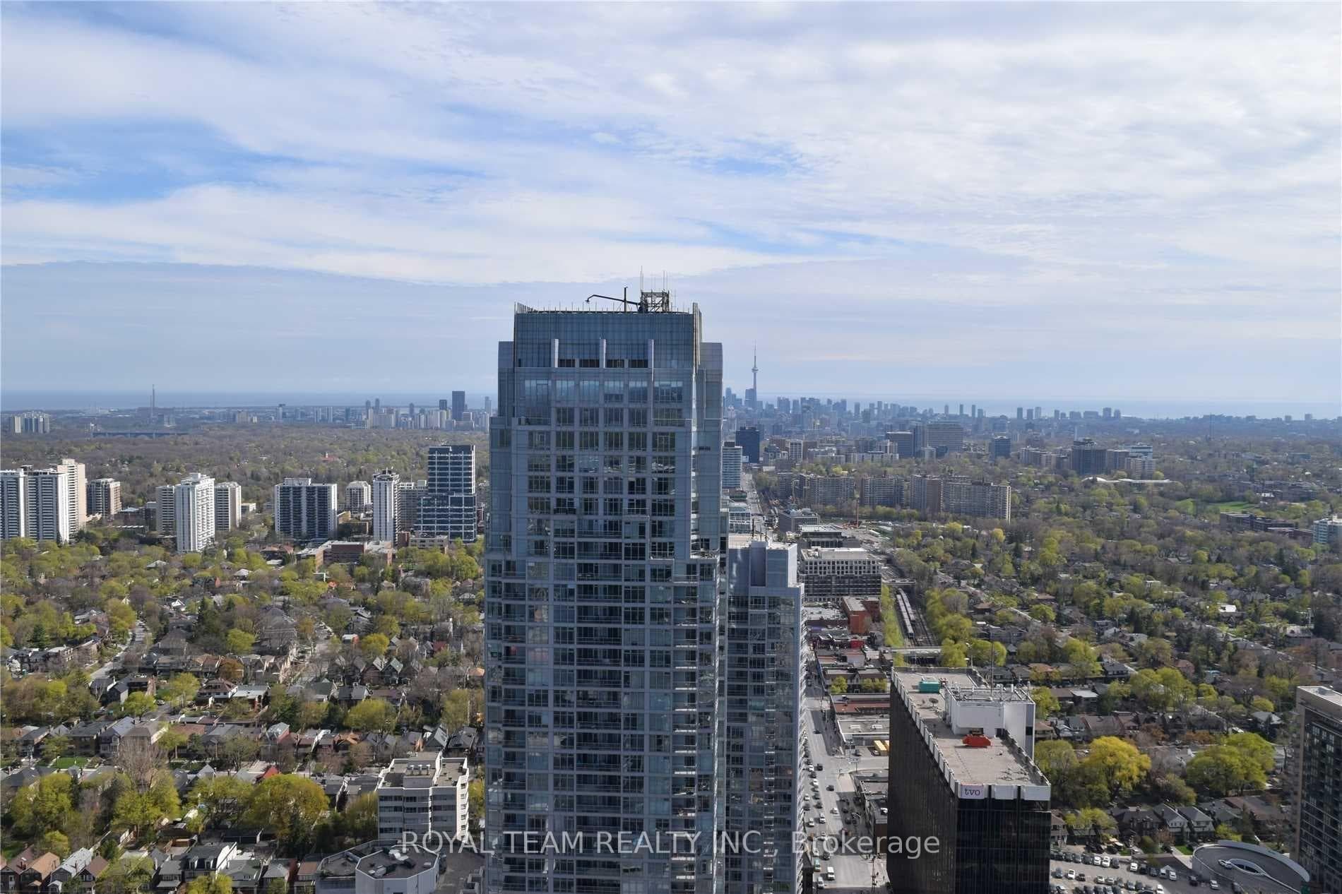 8 Eglinton Avenue Unit 4412 photo 1