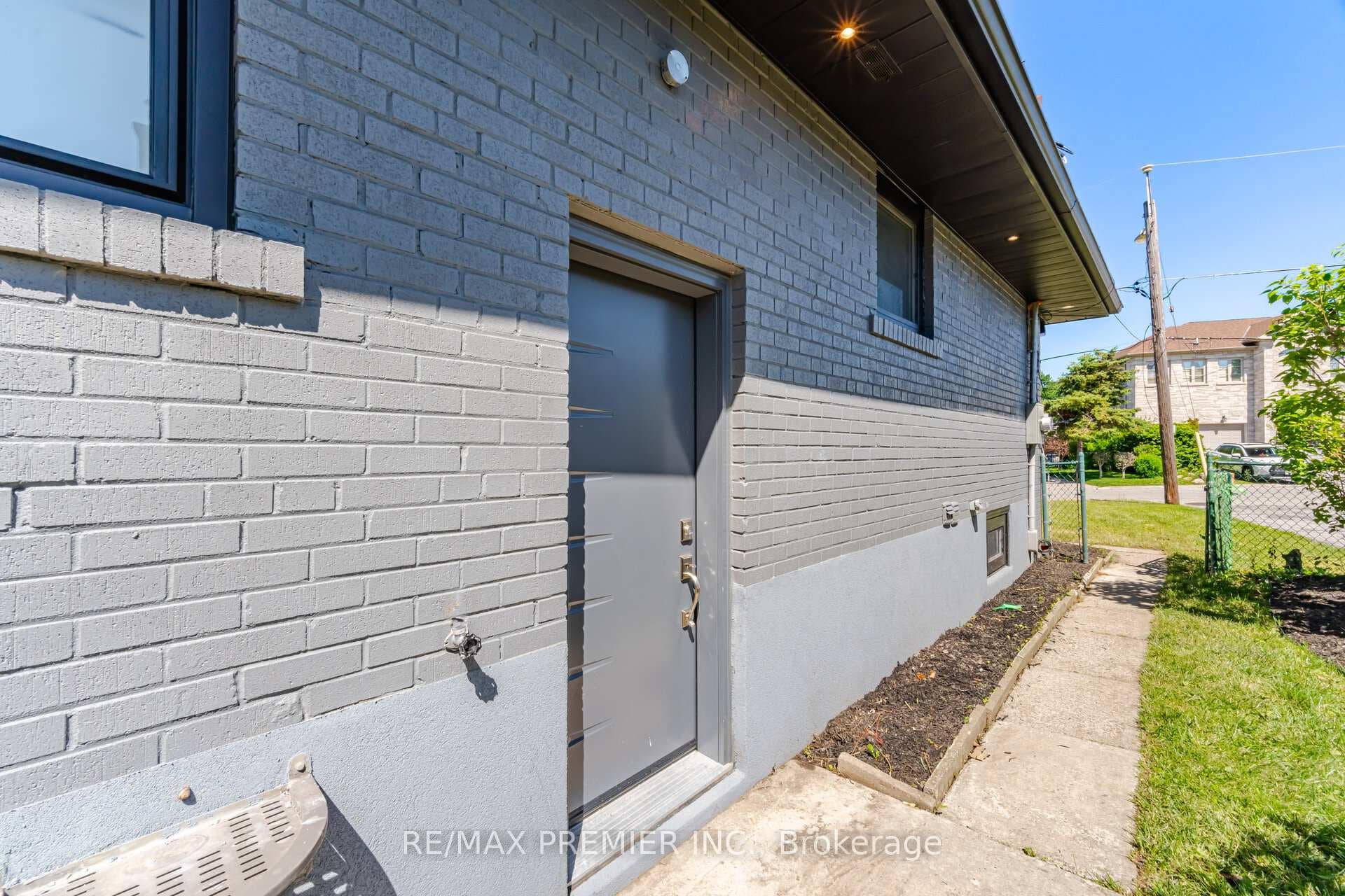 19 Jacinta Drive photo 30